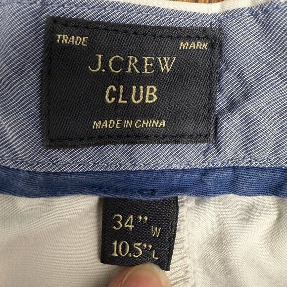 Men's J. CREW Club 10.5" Chino Shorts in Khaki | Size 34 - Picture 4 of 6